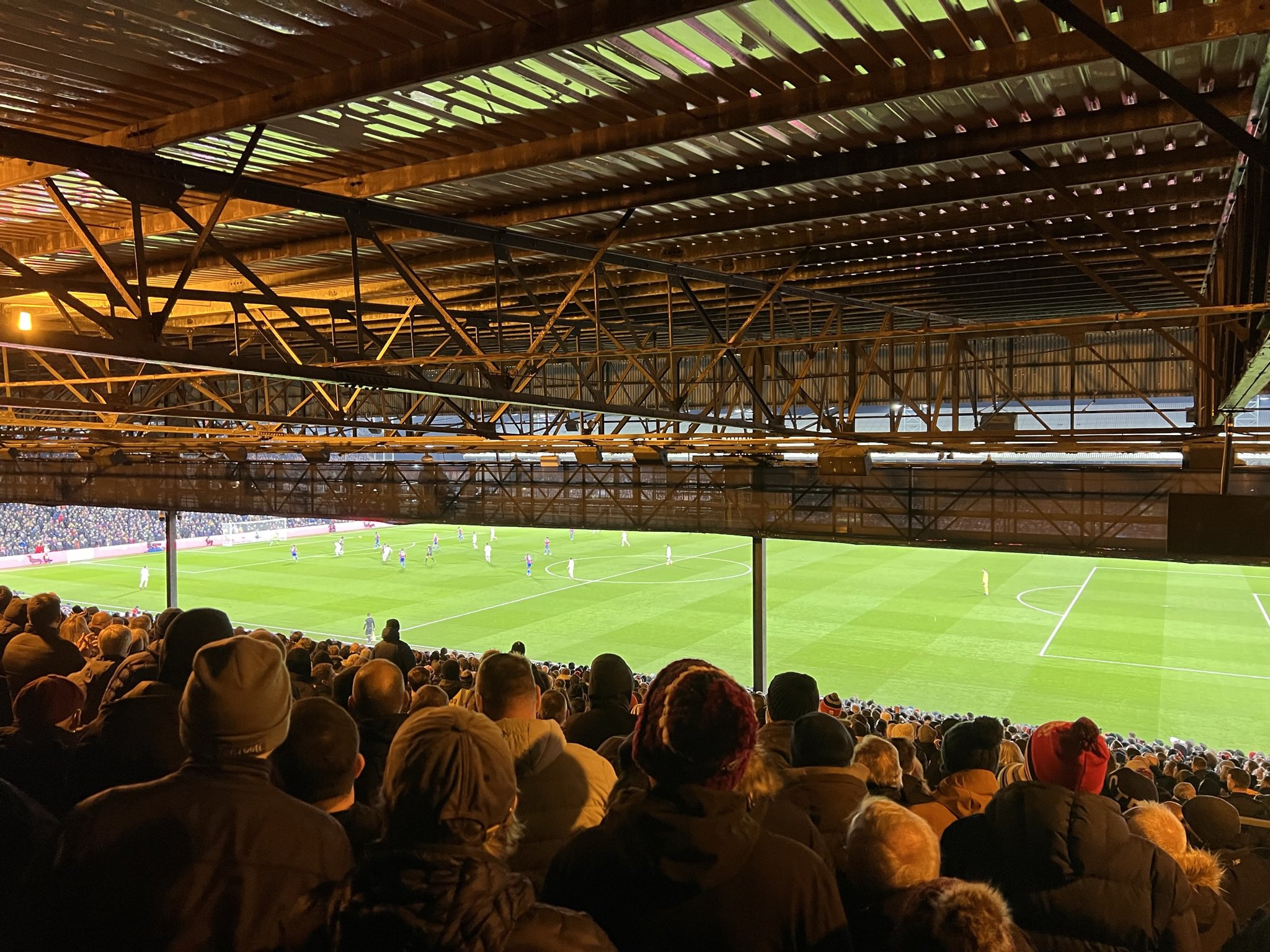 Milloin Crystal Palace -liput tulevat myyntiin?