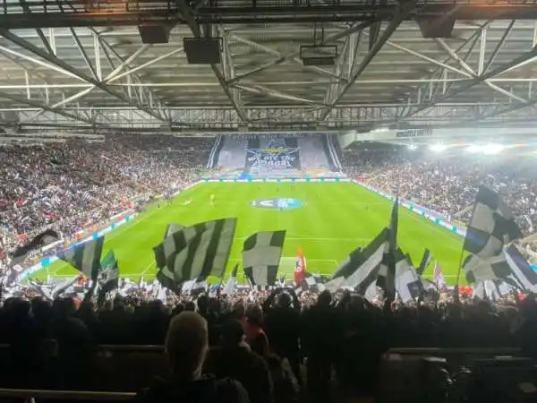 St. James’ Park Gallowgate End näkymä